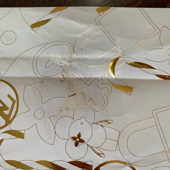 Louis Vuitton Boxes And Miscellaneous - Picture 12 of 13